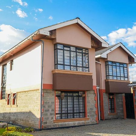 El Sueno Homestay ナイバシャ エクステリア 写真