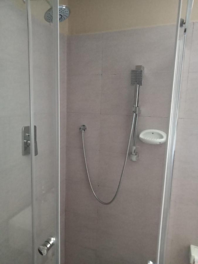 El Sueno Homestay ナイバシャ エクステリア 写真